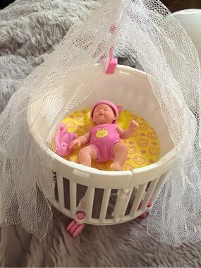 Zuru my mini brands series 2  redhead baby ears, toy, bassinet and sheer canopy